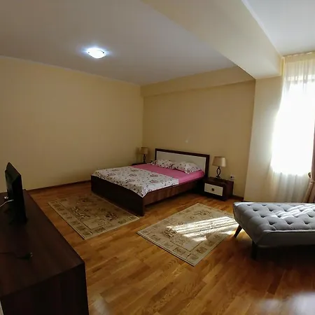 公寓 Sofia Mamaia Nord 那沃达利