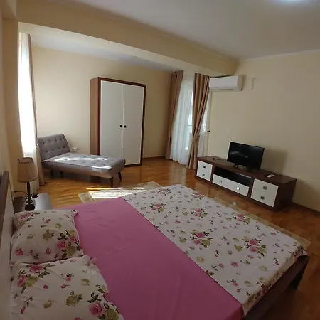 公寓 Sofia Mamaia Nord 那沃达利